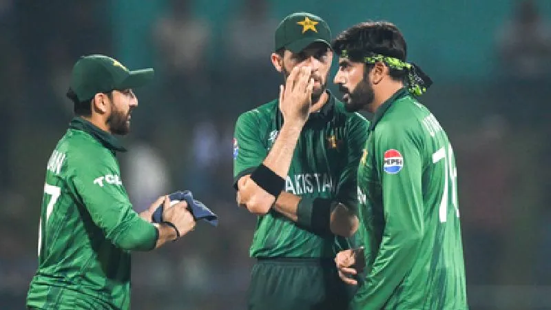 T20 World Cup 2026: सेमीफाइनल की दौड़ में पाकिस्तान की उम्मीदें बरकरार, जानें ग्रुप-2 का पूरा समीकरण