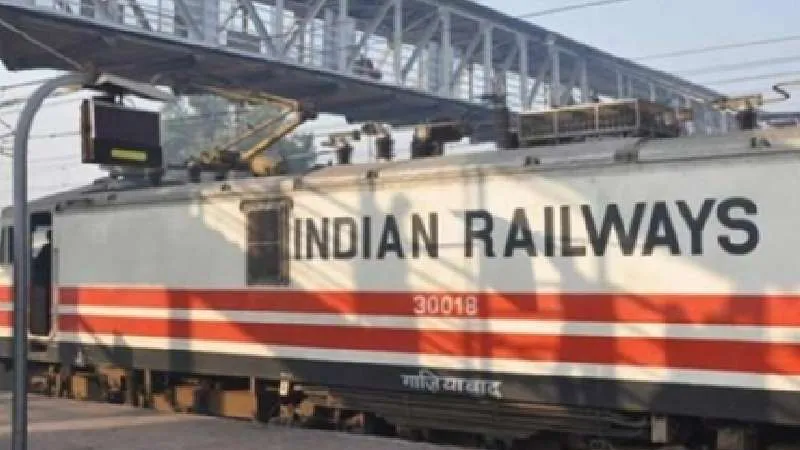 होली 2026: भारतीय रेल की 30 स्पेशल ट्रेनों का ऐलान, मुंबई से सुल्तानपुर-वाराणसी समेत रक्सौल, सहरसा और धनबाद के लिए अतिरिक्त सेवाएं