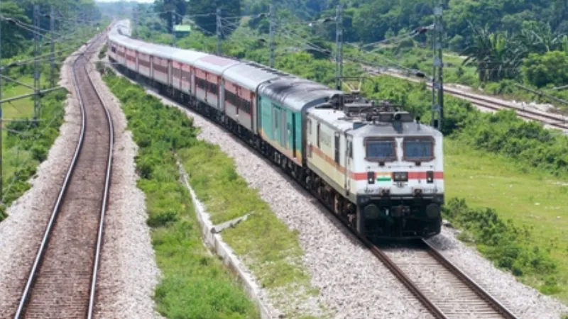 होली पर रेलवे का तोहफा: 1 मार्च को सियालदह–प्रयागराज और हावड़ा–दिल्ली अनारक्षित स्पेशल ट्रेनें चलेंगी