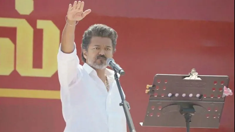 थलपति विजय की रैली में समर्थक की मौत, AIADMK ने साधा निशाना, कहा- TVK की रैली में ताबूत लेकर जाएं