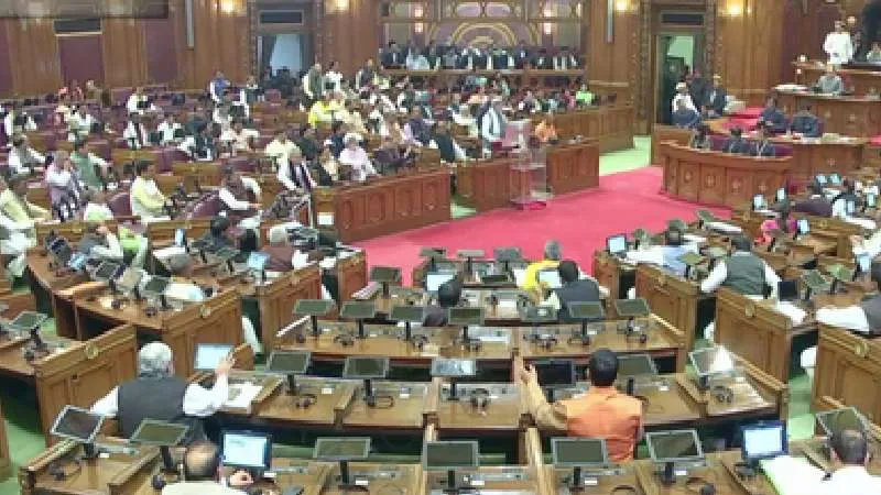 यूपी विधानसभा बजट सत्र 2026-27: उच्च शिक्षा सुधार, कौशल विकास और ओडीओपी से रोजगार पर सरकार का जोर