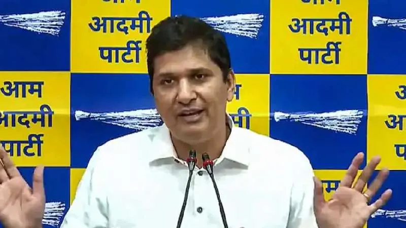 10 हजार बस मार्शलों की नौकरी अभी तक क्यों बहाल नहीं हुई, सरकारी अस्पतालों का निजीकरण क्यों दिया जा रहा?- सौरभ भारद्वाज