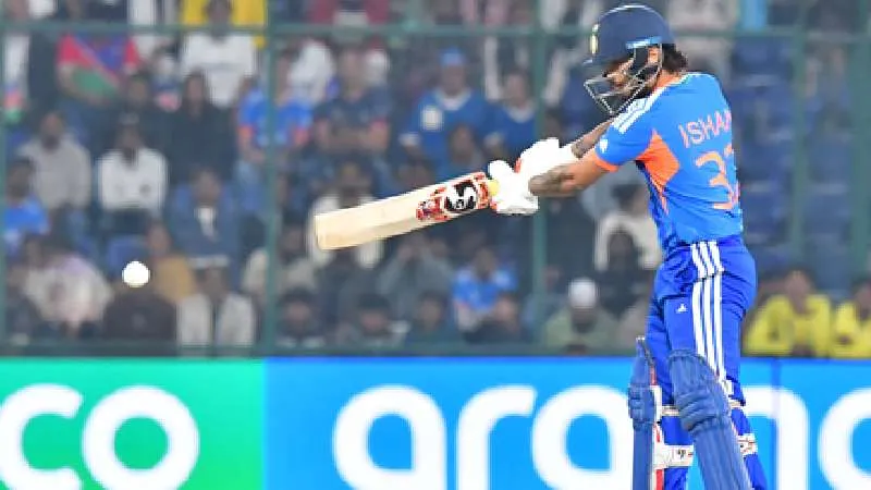 T20 World Cup: ईशान किशन ने 20 गेंदों में जड़ी फिफ्टी, नामीबिया के खिलाफ 61 रन ठोक रचा इतिहास