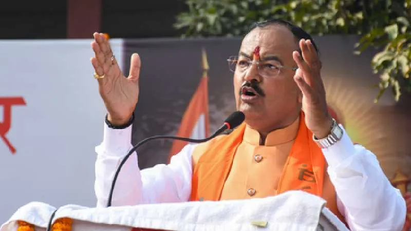 केंद्र की नई गाइडलाइंस पर 'वंदे मातरम' विवाद, केशव प्रसाद मौर्य बोले भारत में रहना है तो 'वंदे मातरम' गाना होगा