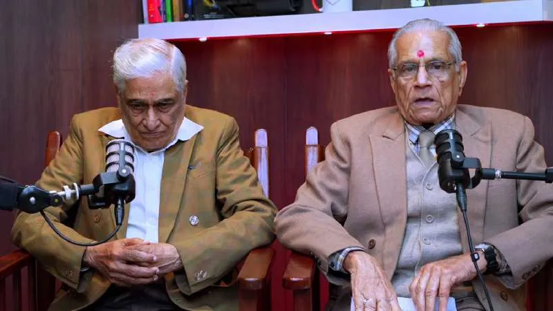 सिर्फ़ एक दवाई और चुटकी में दूर होगा Periods में होने वाला भयंकर दर्द | RN VARMA| DR SONI