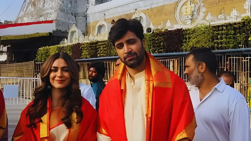 'डकैत' की सफलता के लिए अदिवी शेष और मृणाल ठाकुर ने टेका मत्था, तिरुपति में लिया भगवान का आशीर्वाद