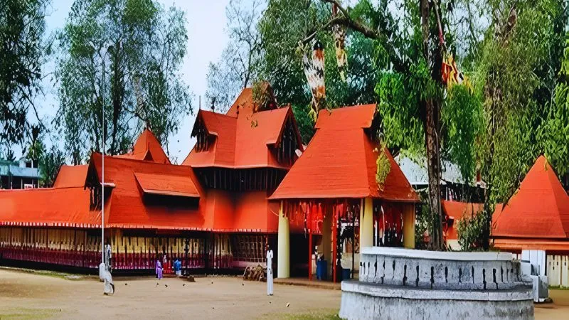 कहां है ये मंदिर? मां काली को प्रसन्न करने के लिए भक्त खेलते हैं खून की होली, देते हैं गालियां