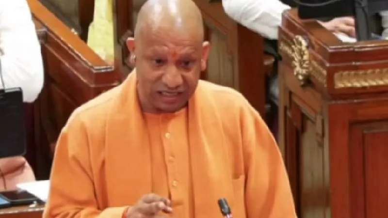 अविमुक्तेश्वरानंद विवाद पर सीएम योगी का सख्त संदेश, बोले- कानून से ऊपर कोई नहीं