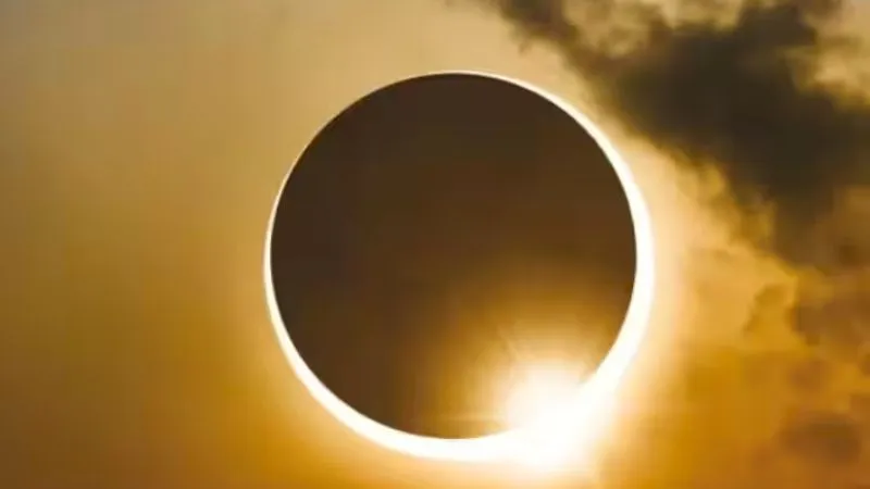 Surya Grahn 2026: अमावस्या के दिन लगेगा ग्रहण, पूजा-पाठ करें या नहीं? जानें सूतक का नियम और समय