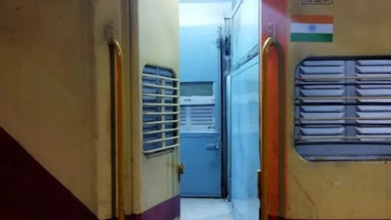 रेलवे के नियमों में बड़ा बदलाव, खाली सीट तुरंत होगी अलॉट, TTE से मिन्नतों का झंझट खत्म