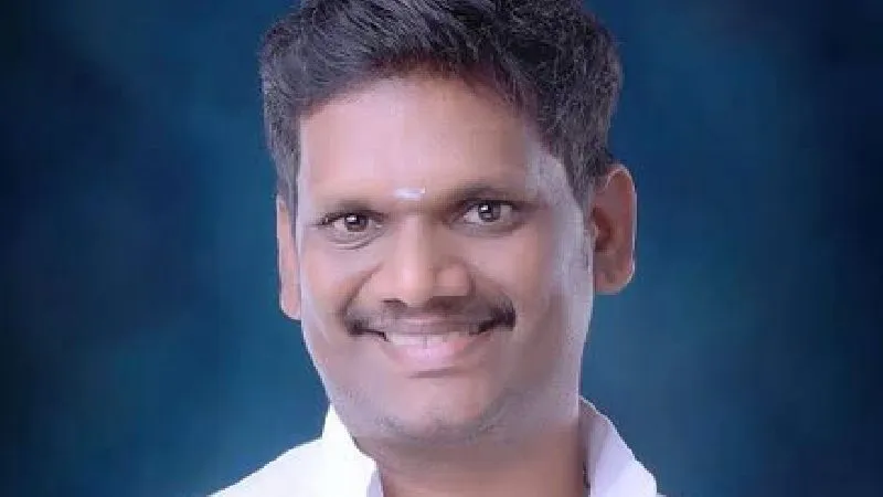 पुडुचेरी चुनाव से पहले सियासी सरगर्मी तेज, सीट बंटवारे से पहले ही DMK नेता ने भरा नामांकन