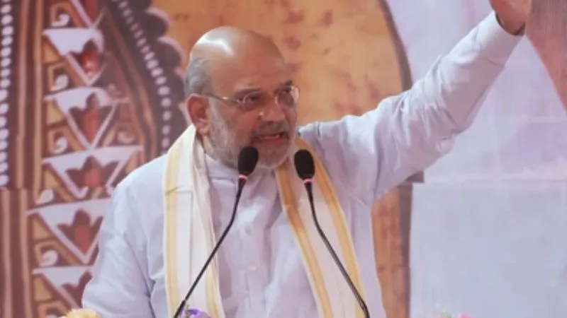 अमित शाह का बंगाल में बड़ा ऐलान, महिलाओं के लिए 5,700 करोड़, 7वां वेतन आयोग लागू करने और कानून-व्यवस्था सख्त करने का वादा