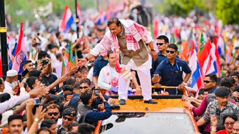 असम सीएम हिमंत बिस्वा सरमा का कांग्रेस पर तंज, चुनाव से पहले विकास और कल्याणकारी योजनाओं की घोषणाएँ