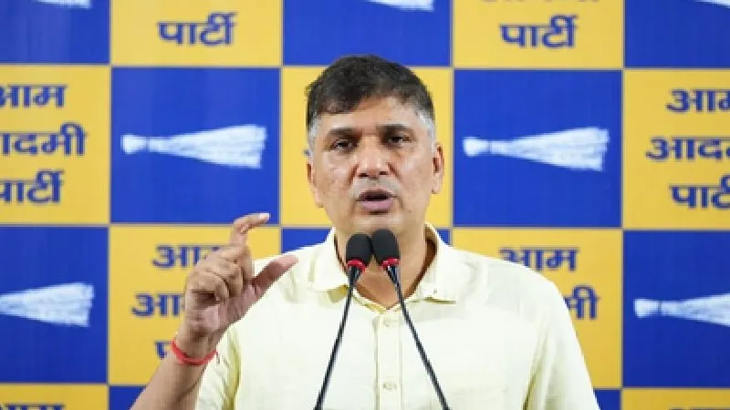 सौरभ भारद्वाज का एमसीडी और पुलिस पर हमला, चिराग दिल्ली में 43 गायों को बचाने वाले वालेंटियर्स सम्मानित, अवैध कारोबार के गंभीर आरोप