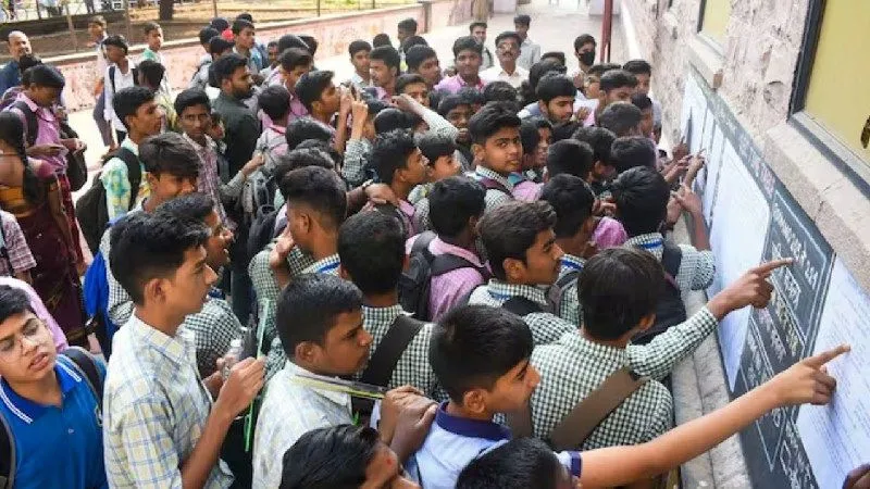 BSEB Bihar Board Result: बिहार बोर्ड 12वीं का रिजल्ट जारी, कैसे करें चेक; कौन बना टॉपर जानें सबकुछ