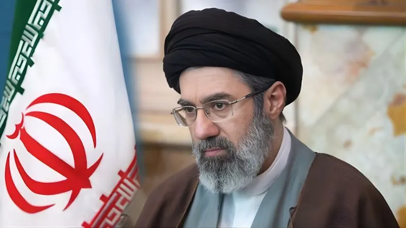 कौन हैं मोजतबा खामेनेई? जिन्हें ईरान के 88 धर्मगुरुओं ने बनाया देश का नया सुप्रीम लीडर