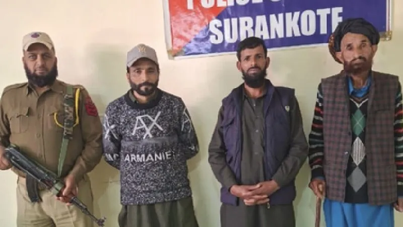 जम्मू-कश्मीर: पुंछ में चलाए गए विशेष अभियान में कई वर्षों से फरार 5 आरोपी गिरफ्तार