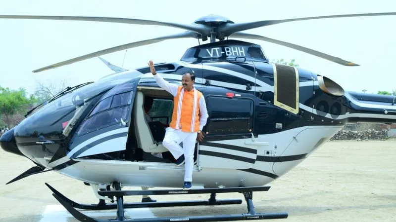 बंद हुआ डिस्प्ले, अदंर भरा धुआं… बाल-बाल बचे UP के उपमुख्यमंत्री, केशव मौर्य के हेलिकॉप्टर की इमरजेंसी लैंडिंग