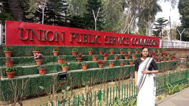 UPSC में 444वीं रैंक हासिल करने वाली मानसी