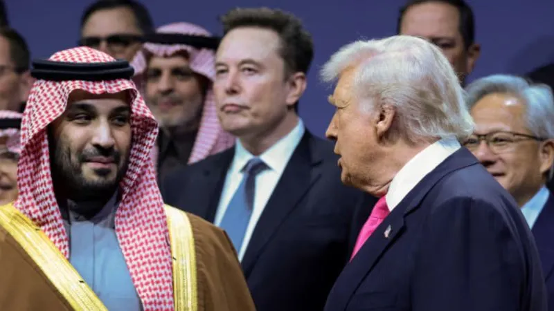 ईरान के धार्मिक ढांचे को गिराकर ही रुकेगी जंग…! मिडिल ईस्ट के देशों ने ट्रंप से की हमला तेज करने की मांग