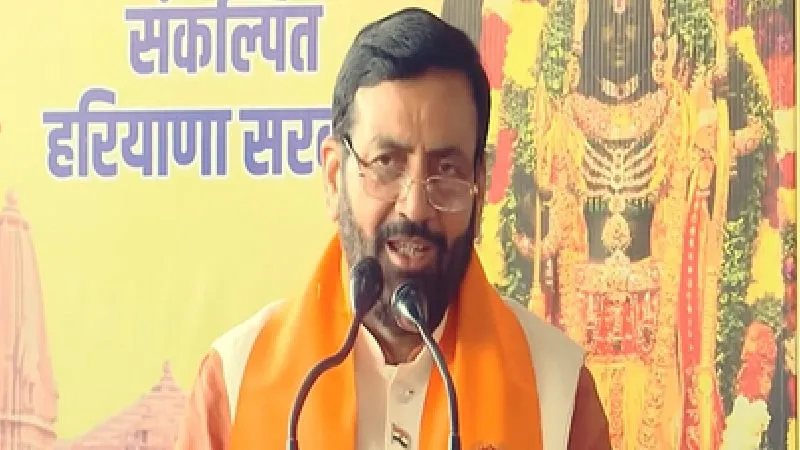 सीएम सैनी ने अयोध्या के लिए तीर्थयात्रियों को हरी झंडी दिखाकर किया रवाना, बुजुर्गों और श्रद्धालुओं के लिए विशेष व्यवस्था