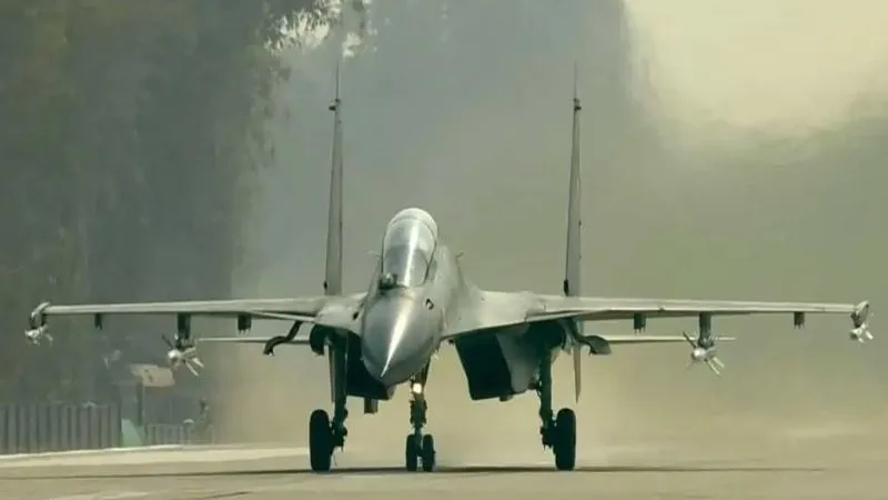 असम में बड़ा हादसा: एयरफोर्स का लड़ाकू विमान सुखोई-30 क्रैश, हादसे में दोनों पायलटों ने गंवाई जान