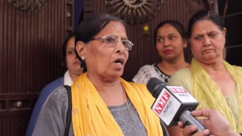 हिंदू लड़कियों को छेड़ना, मंदिर तोड़ने की धमकी, दिल्ली के बीचों-बीच मुस्लिमों का तांड़व डरा देगा!