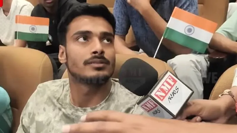 Yogi को हराना Akhilesh के लिए आसान नहीं, सुनिये UP वालों ने क्या जवाब दिया!