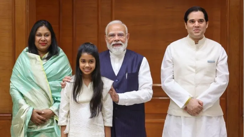 वरुण गांधी की परिवार सहित PM मोदी से मुलाकात, क्या BJP अब बंगाल में खेलने वाली है बड़ा दांव?