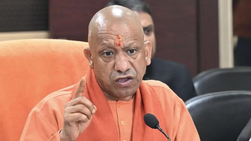 शहीदों का अपमान बर्दाश्त नहीं... शाहजहांपुर में शहीदों की मूर्तियां खंडित मामले में CM योगी का एक्शन, कंपनी हुई ब्लैकलिस्ट