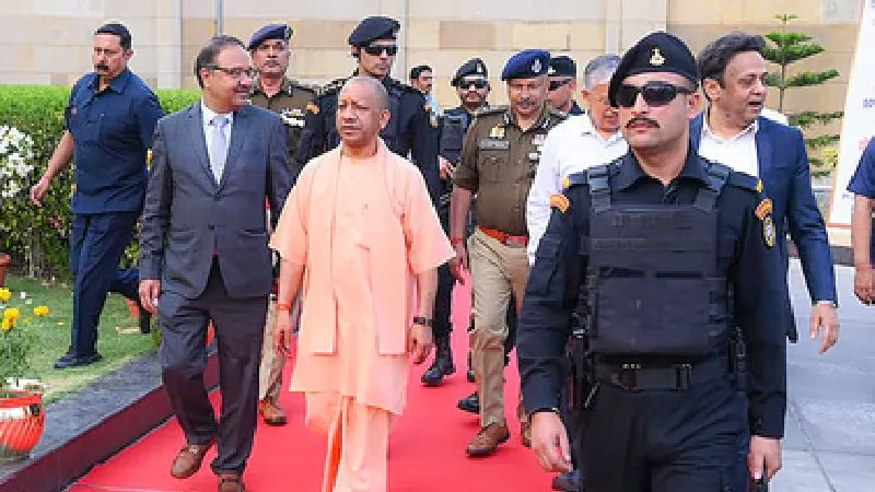 मुख्यमंत्री योगी आदित्यनाथ का नोएडा दौरा, नोएडा इंटरनेशनल एयरपोर्ट की तैयारियों का लेंगे जायजा