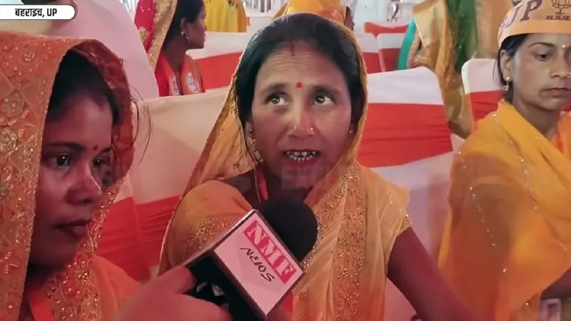 Yogi ने पूरा किया सपना तो गांव के गरीबों ने दिया आशीर्वाद, योगी बाबा सुखी रहें !