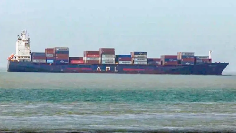 पश्चिमी फारस की खाड़ी में 540 भारतीय नाविक सुरक्षित, सरकार की कड़ी निगरानी