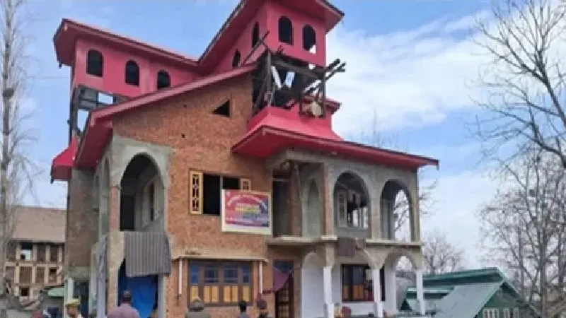 शोपियां पुलिस ने ड्रग्स से अर्जित संपत्ति जब्त की, नशीले पदार्थों के खिलाफ अभियान जारी