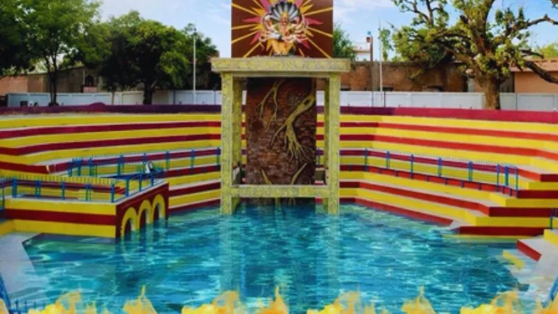 UP का अद्भुत कुंड, जहां धर्म को मिली जीत, भक्त प्रह्लाद की भक्ति में भस्म हुई थी होलिका