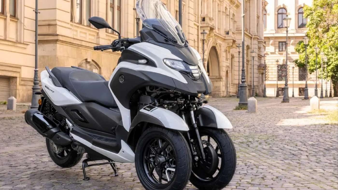 Yamaha ने पेश किया Tricity 300 एयरबैग, दोपहिया राइडर्स के लिए बड़ी राहत