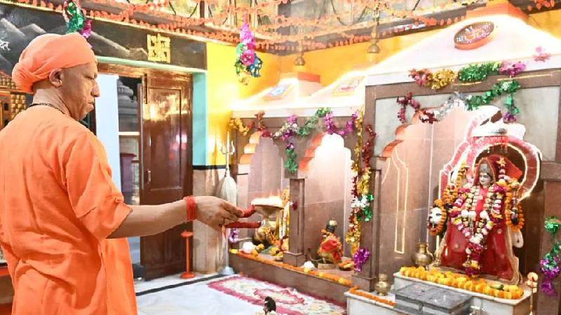 महागौरी की पूजा कर मुख्यमंत्री ने किया हवन, लोकमंगल की प्रार्थना की