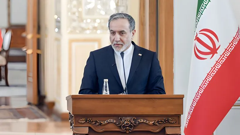 शांति वार्ता पर लगा ब्रेक! अमेरिकी डेलिगेशन पाकिस्तान जाने को तैयार, लेकिन ईरान ने बातचीत से किया इनकार