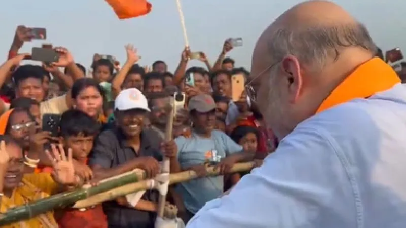 बंगाल चुनाव प्रचार में अमित शाह ने महिलाओं से की सीधी बात, बोले-भाजपा की सरकार बनी तो तीन हजार रुपए मिलेंगे, फॉर्म भर दिया ना