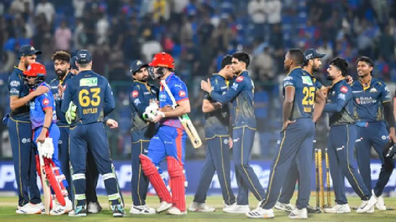 BCCI का बड़ा फैसला, आईपीएल 2026 में मैदान पर सिर्फ 16 खिलाड़ियों को एंट्री