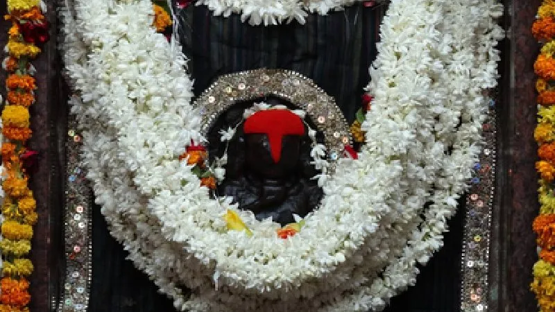 काशी की गलियों में विराजते बाल भैरव, बटुक भैरव मंदिर की अद्भुत कथा और मान्यता