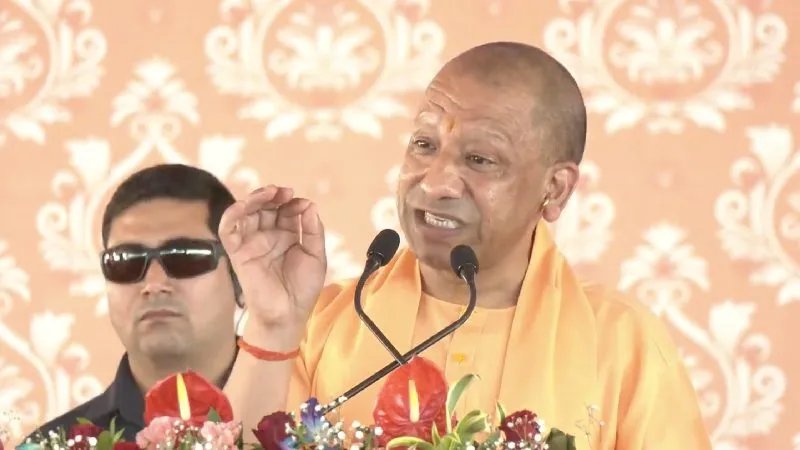 शासन-प्रशासन को संवेदनशील और जवाबदेह बनाने की दिशा में लगातार ठोस कदम उठा रही योगी सरकार