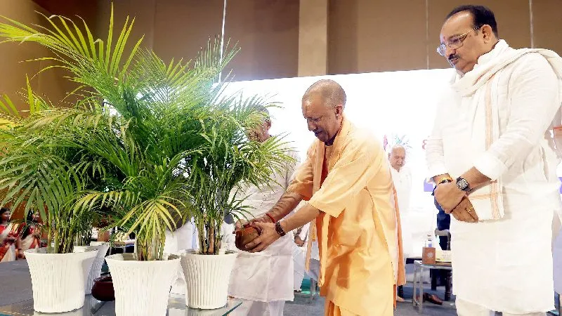 किसानों को मिल रहा वैज्ञानिकों के साथ का लाभ, कृषि उत्पादन के क्षेत्र में उल्लेखनीय प्रगति: सीएम योगी