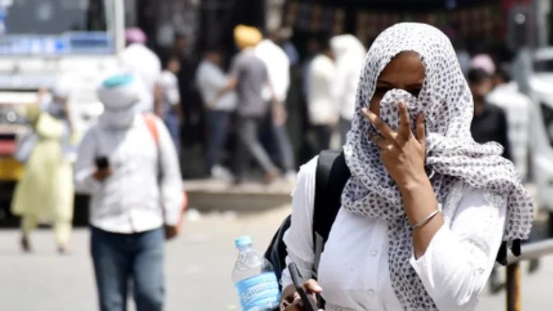 गर्मी से बचाव: लू, डिहाइड्रेशन और हीट स्ट्रोक से कैसे रखें खुद को सुरक्षित