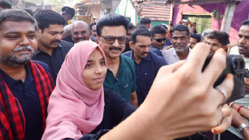 तमिलनाडु चुनाव: एमके स्टालिन का धर्मपुरी में जोरदार प्रचार, पलाकोड में मॉर्निंग वॉक से साधे मतदाता