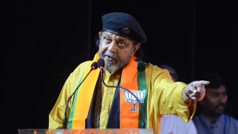 ‘अगर ममता बनर्जी सत्ता में आईं तो सभी हिंदुओं को बंगाल छोड़ना पड़ेगा’, मिथुन चक्रवर्ती के बयान ने बढ़ाया सियासी पारा