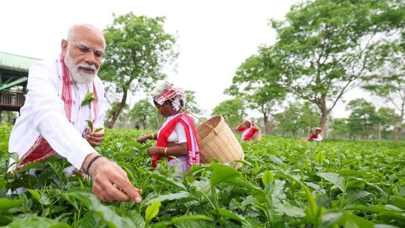 असम में तीसरी जीत के लिए BJP का बड़ा दांव, PM मोदी का ग्राउंड कनेक्ट; 40 सीटें पलट सकती हैं गेम