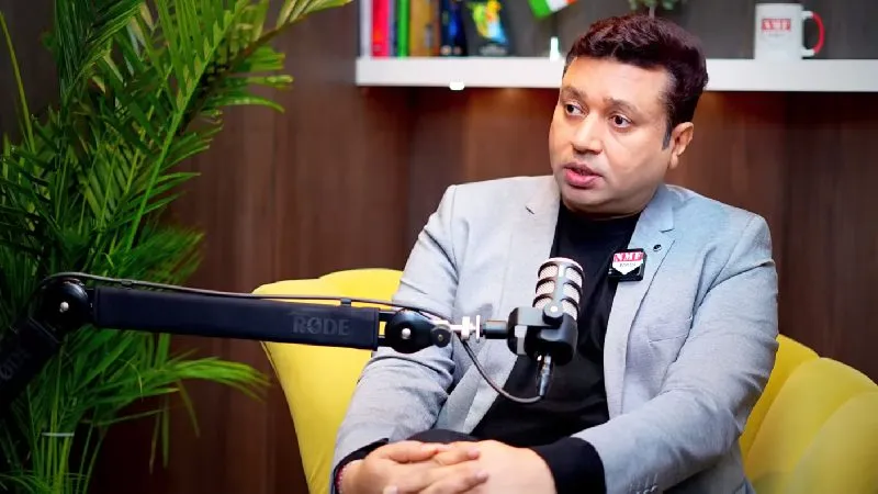 हर खूबसूरत लड़की की चेंकिंग होती, नेताओं को सप्लाई की जाती, जासूसी के डरावने किस्से ! Naman Jain