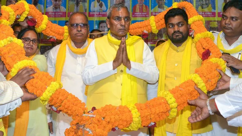 खाता न बही, जो अखिलेश कहें वही सही- राजभर ने सपा को घेरा, बोले- दंगे कराना इनकी पुरानी आदत