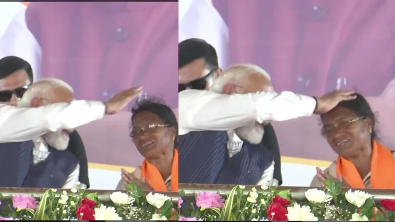 चेहरे पर लाचारी, PM के सामने जोड़े हाथ… प्रधानमंत्री ने सिर पर फेरा हाथ तो फफक पड़ी महिला, क्यों हो रही चर्चा?